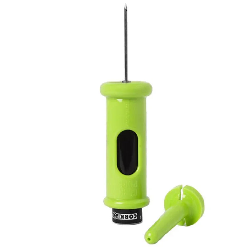 Tire-bouchon vert Cork Pops, accessoire de cuisine sur Alazina, fond blanc